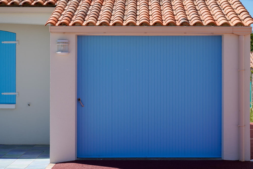 what-color-garage-door-with-grey-house-a-comprehensive-guide